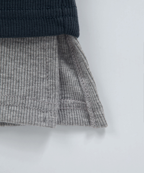 SLIT LAYERED SLEEVELESS / NAVY