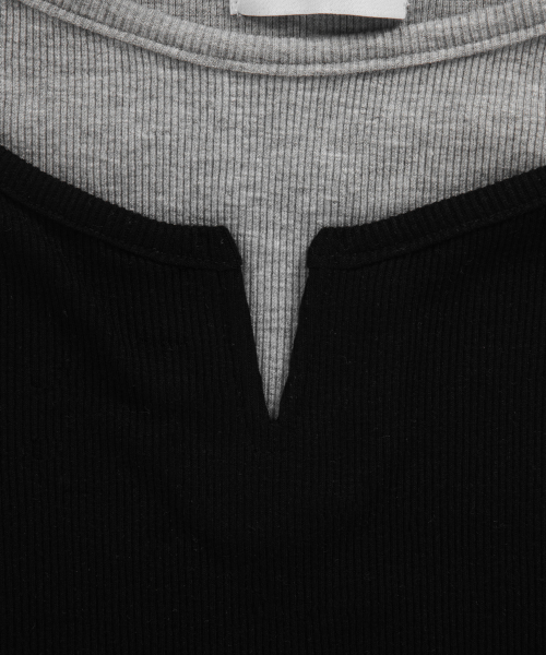 SLIT LAYERED SLEEVELESS / BLACK
