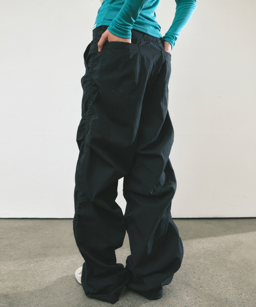 NICOLE SHIRRING PANTS_BLACK