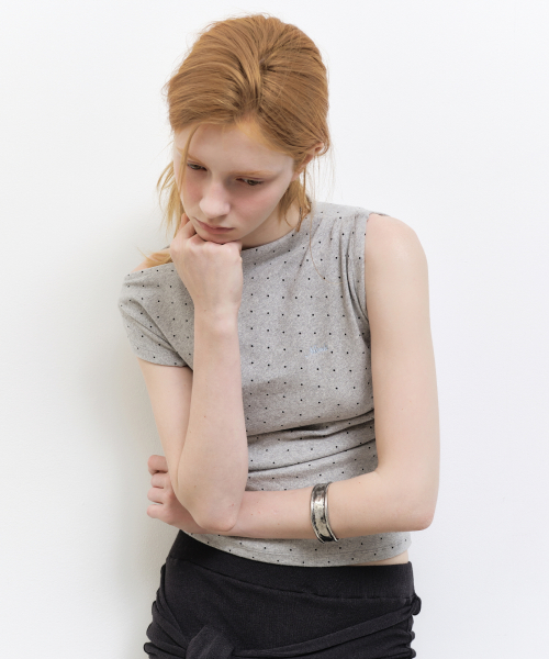 DOT SHIRRING DRAPE SLEEVELESS TOP_GRAY