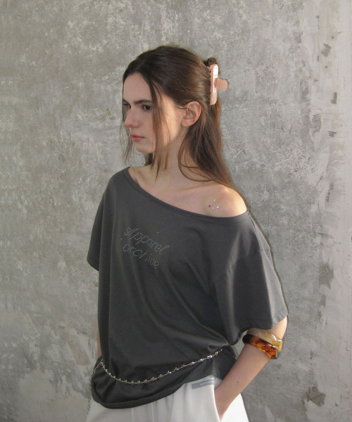 Nova off-shoulder t-shirt - Charcoal