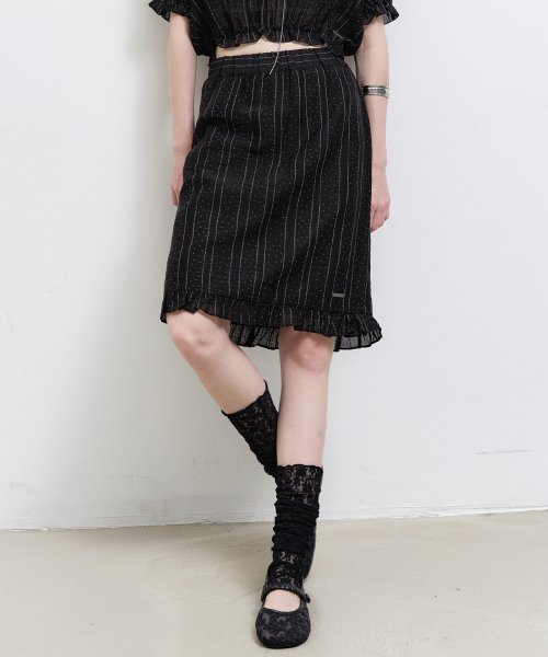 PIN STRIPE FLARE SKIRT_BLACK