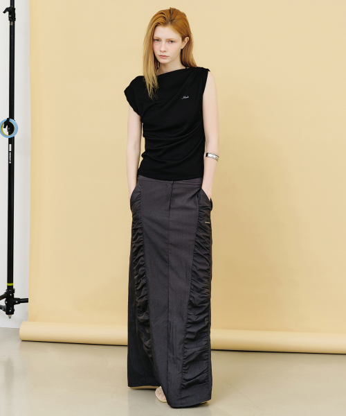 SHIRRING PANEL LONG SKIRT_CHARCOAL