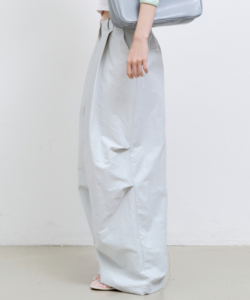VOLUME TUCK WIDE PANTS_SKY BLUE