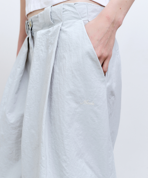 VOLUME TUCK WIDE PANTS_SKY BLUE
