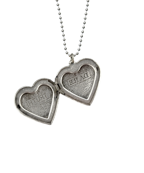 Keepsake Heart Necklace_Silver