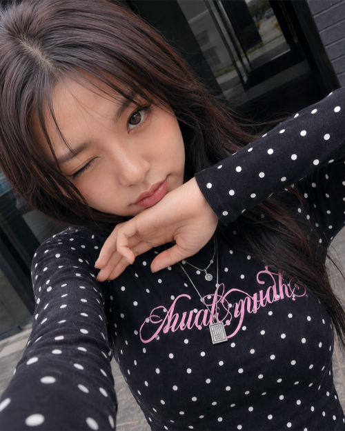 DOT LETTERING LOGO LONG SLEEVE [BLACK]