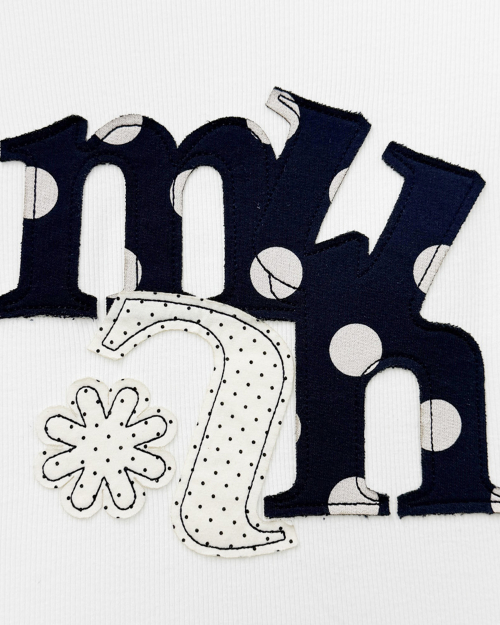 DOT A FLOWER PATCH LONG SLEEVE [WHITE]
