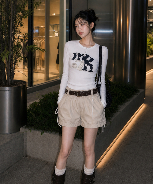 DOT A FLOWER PATCH LONG SLEEVE [WHITE]