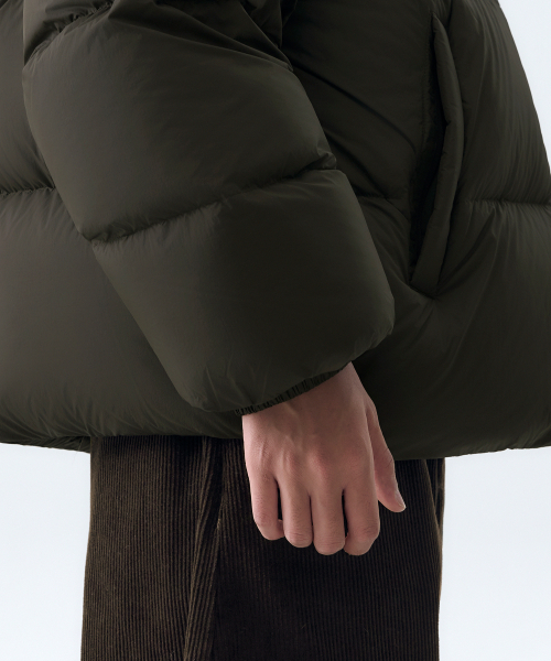 머스코비 다운 숏 패딩 재킷
