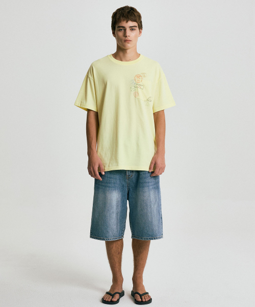 PASSPORT STAMP T-SHIRT / Light yellow