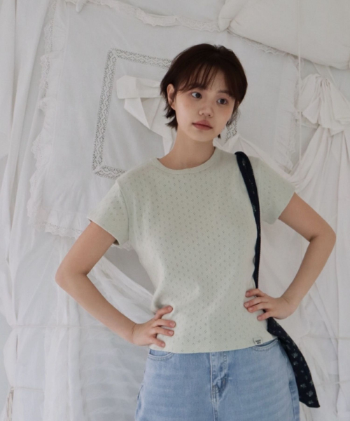 펀칭 아일렛 반팔 티셔츠