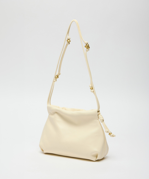 Gem clutch bag(Coconut milk)_OVBAX25023VNI
