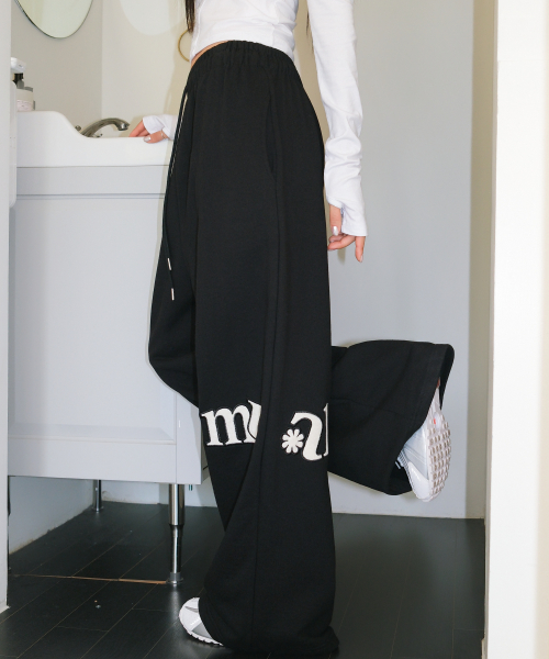 SIDE PATCH WIDE BANDING PANTS [BLACK]