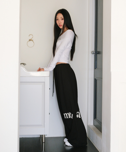 SIDE PATCH WIDE BANDING PANTS [BLACK]