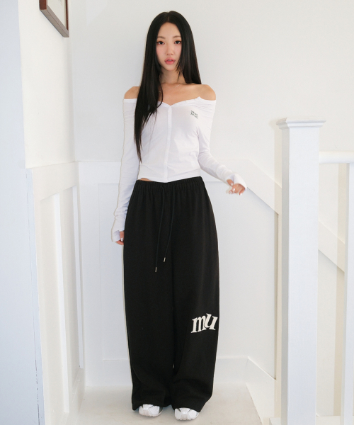 SIDE PATCH WIDE BANDING PANTS [BLACK]