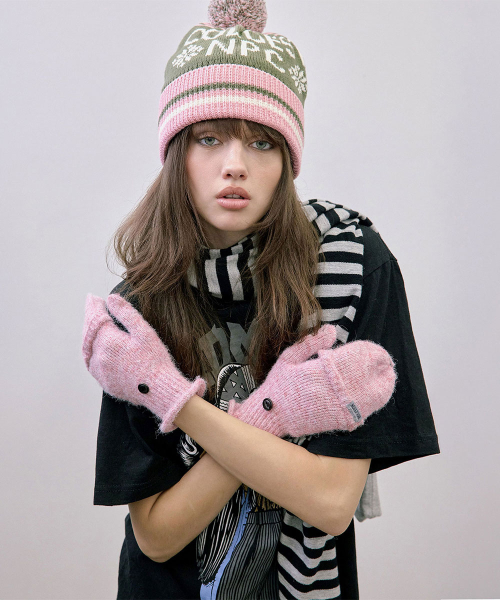 Jacquard Pom Pom Beanie Pink