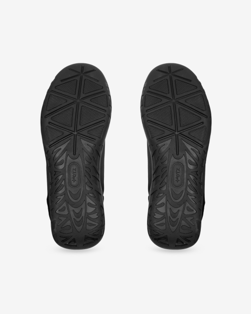 LOMA Satin Sneakers Black OZPDGA334B