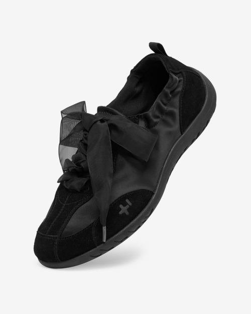 LOMA Satin Sneakers Black OZPDGA334B
