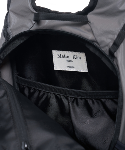 MULTI-POCKET LITE MINI BACKPACK IN GREY