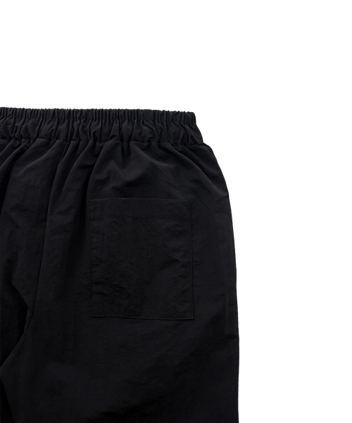 STITCH LOGO WIDE BANDING PANTS [BLACK]