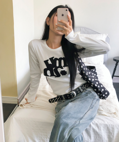 VINTAGE APPLIQUE LOGO LONG SLEEVE [WHITE]