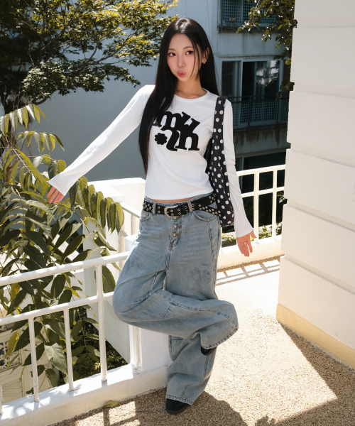 VINTAGE APPLIQUE LOGO LONG SLEEVE [WHITE]