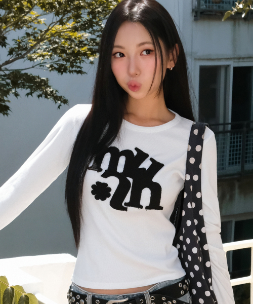 VINTAGE APPLIQUE LOGO LONG SLEEVE [WHITE]