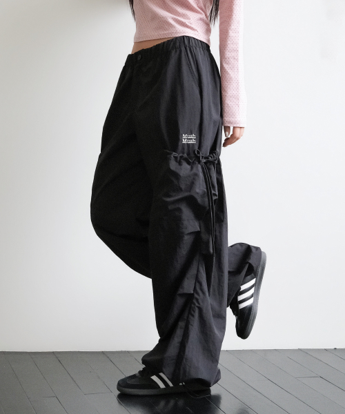 SIDE RIBBON STRING CARGO POCKET BANDING PANTS [BLACK]