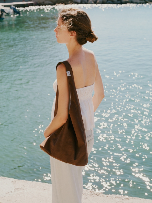 G LEATHER SHOULDER BAG (MOCHA)