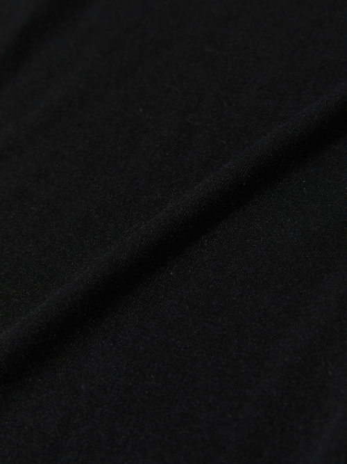 G V-COLLAR HENLEY TOP (BLACK)