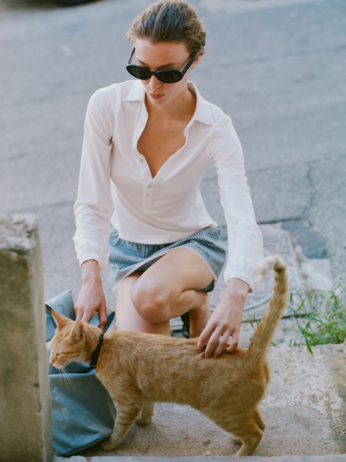 G V-COLLAR HENLEY TOP (WHITE)