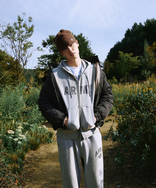 헤리티지 ARMY 와이드핏 스웨트 팬츠 Grey Melange