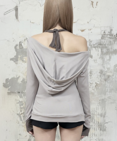 Halter-Neck Hooded Slim-Fit Long Sleeve Top (Moca)