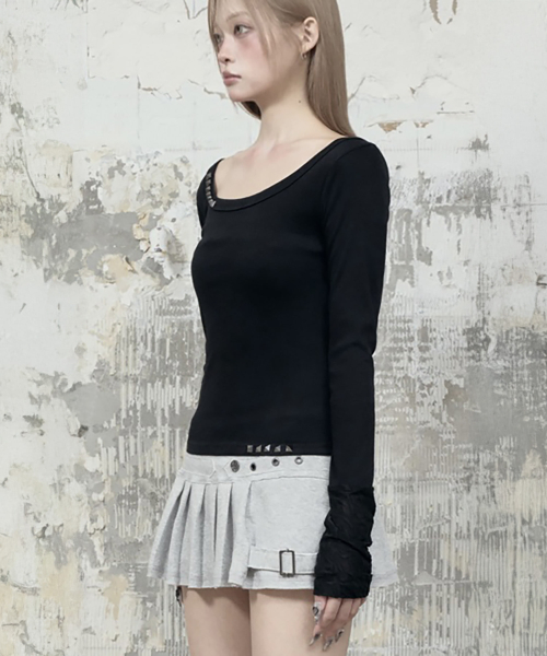 Stud Metal Point Long Sleeve (Black)