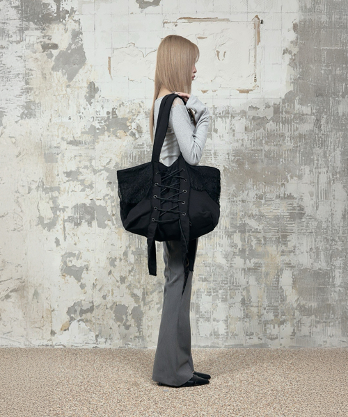 Corset Strap Shoulder Bag (Black)