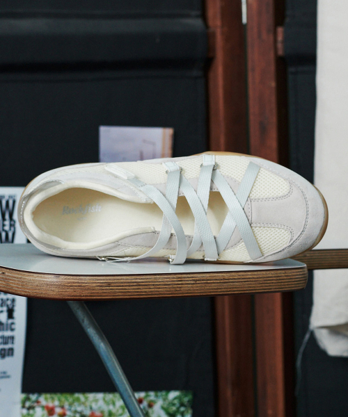 ZANE X-STRAP SNEAKERS - CREAM