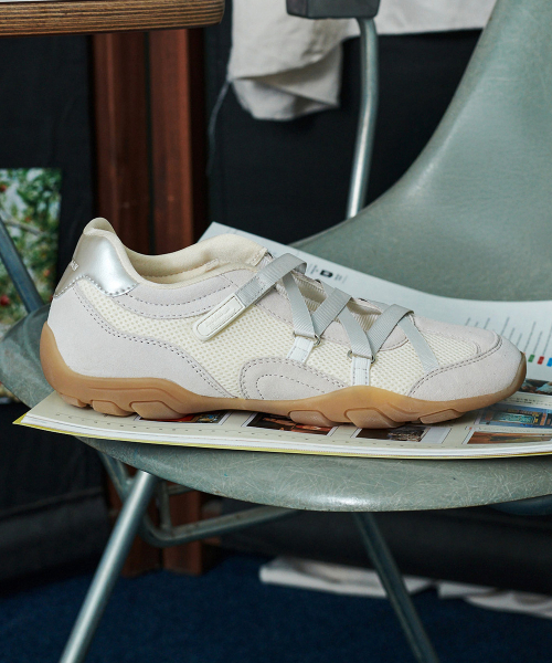 ZANE X-STRAP SNEAKERS - CREAM