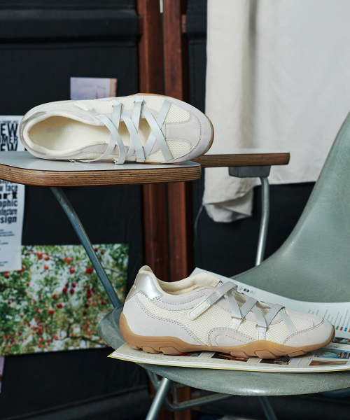 ZANE X-STRAP SNEAKERS - CREAM
