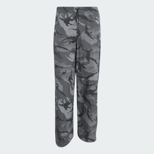 ESSENTIALS CAMO Woven PARRA Parachute Hot Pants KX9336