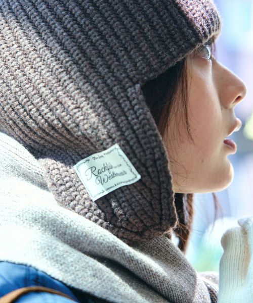 FLUFFY BEANIE - 5 colors