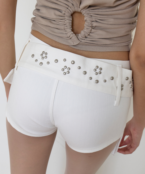 Studded Belt Shorts (WHITE)