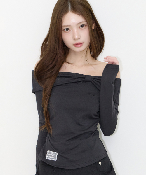 BOW OFF SHOULDER LONG SLEEVE BLACK