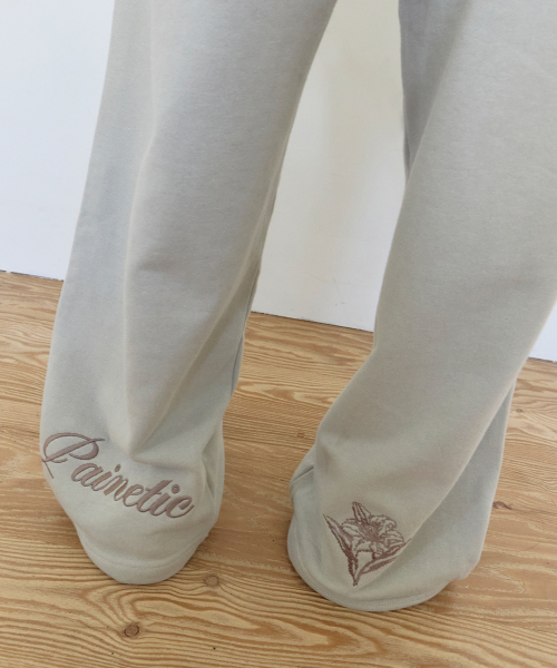 PNT Embroidered Sweatpants (MINT BEIGE)