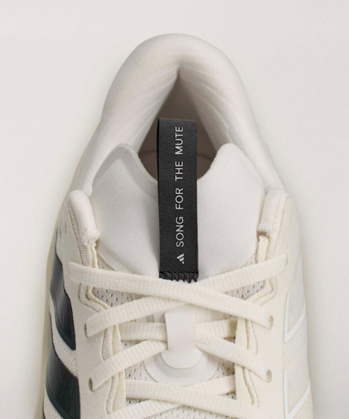 SUPERNOVA RISE 3 CREWHT/CARBON/CLOWHI