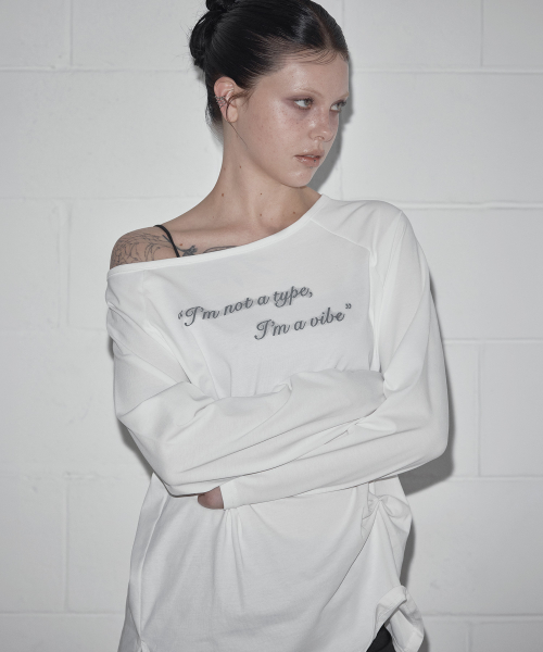 Cropped Lettering Pintuck Boat Neck Long Sleeve T Shirt, Ivory