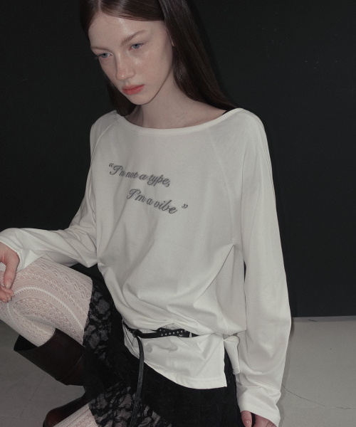 Cropped Lettering Pintuck Boat Neck Long Sleeve T Shirt, Ivory