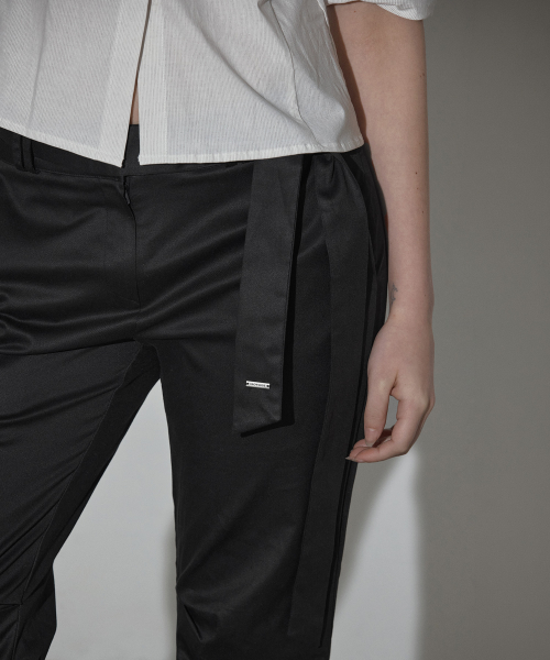 Tocheu Shirred Slim Bootcut Long Pants_Black