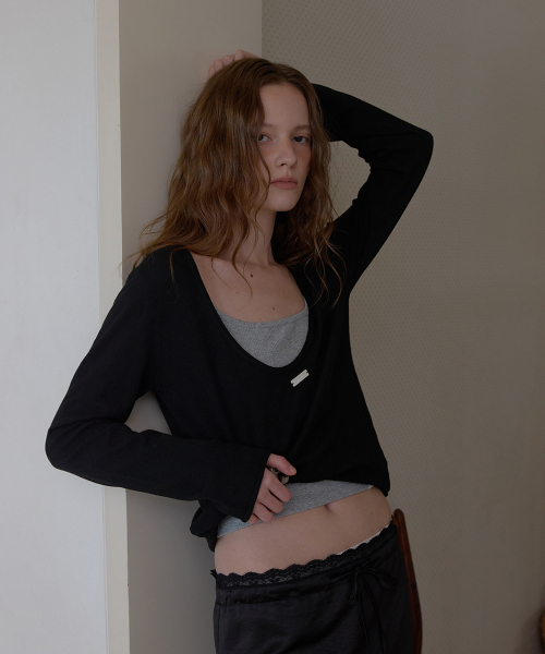 Ross deep u-neck knit - Black