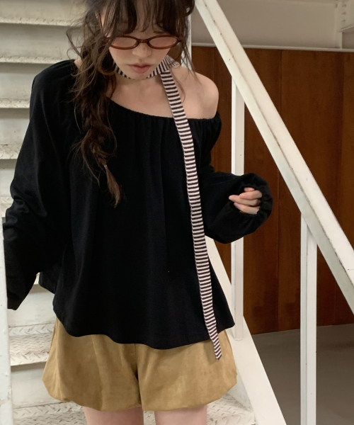 SHIRRING PUFF LONG SLEEVE BLACK